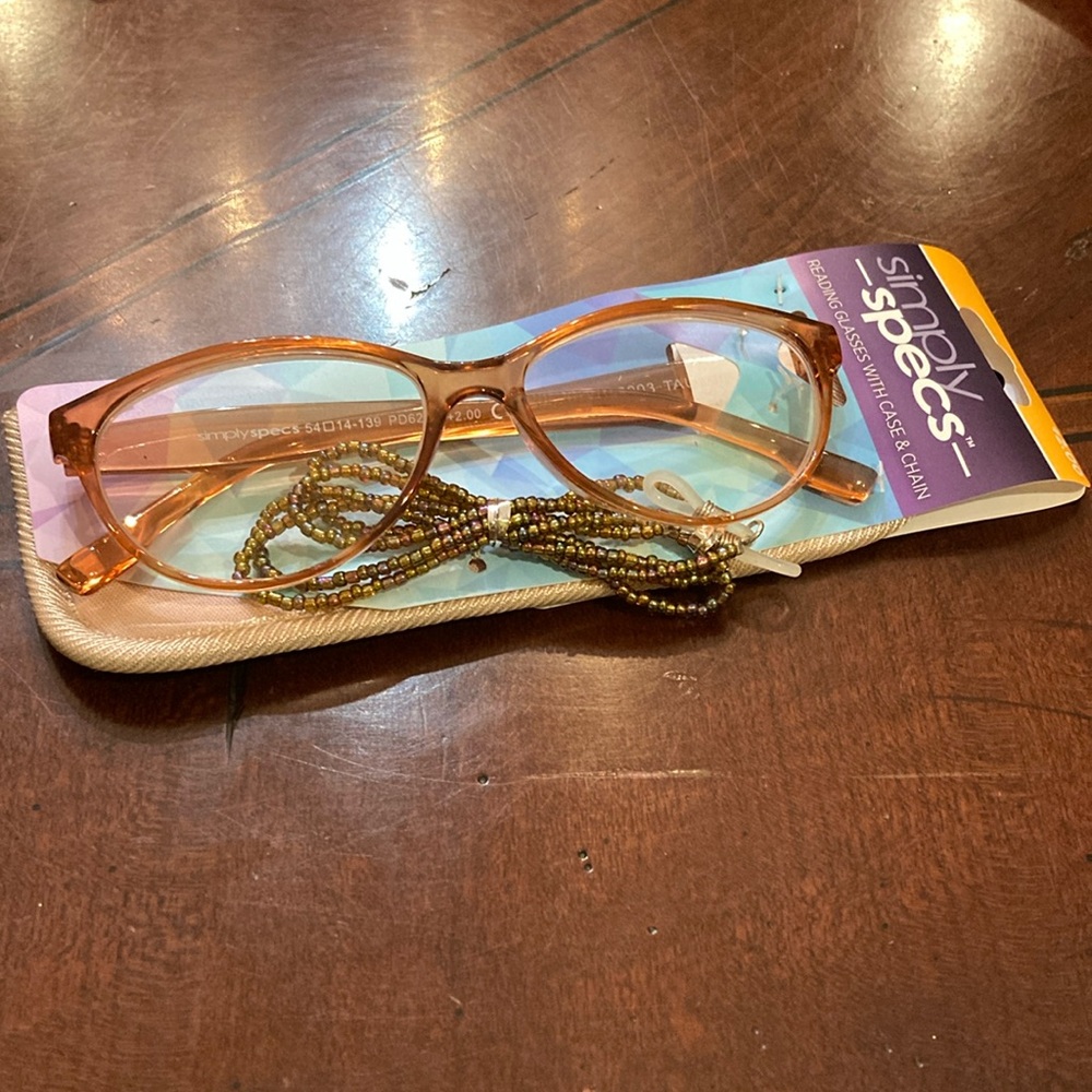 Simply Specs reading glasses, coordinating case and chain.